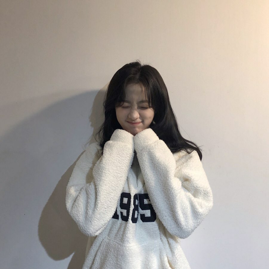 오늘자 에이프릴 이진솔 인스타 | 인스티즈