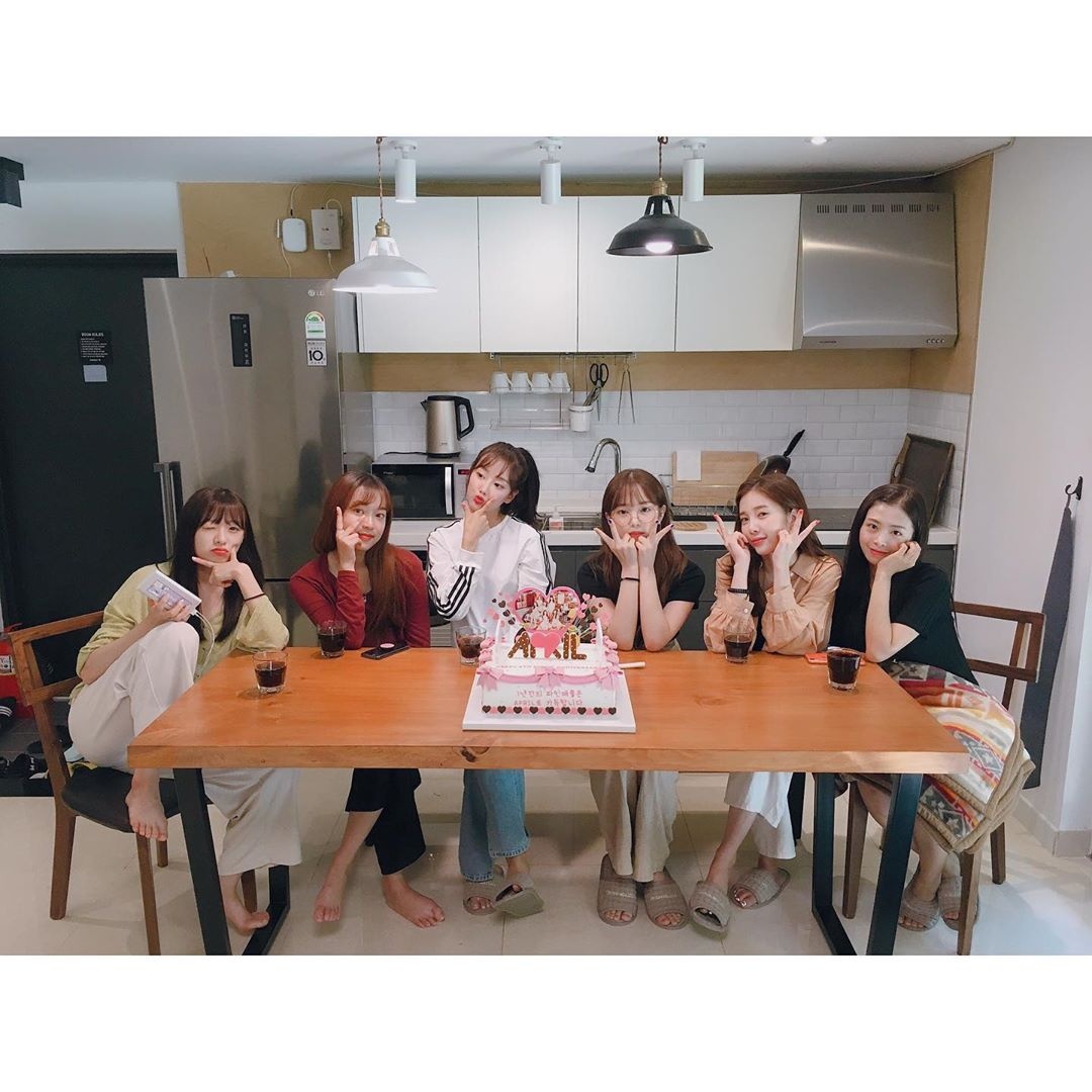 오늘자 에이프릴 공식 인스타 | 인스티즈