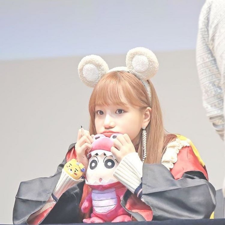 이 새벽에 조유리.jpgif | 인스티즈