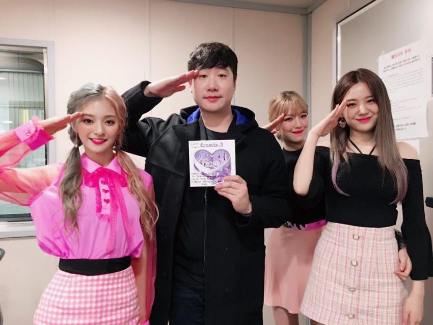 다음 중 가장 경례를 잘 한사람은? (프로미스나인) | 인스티즈