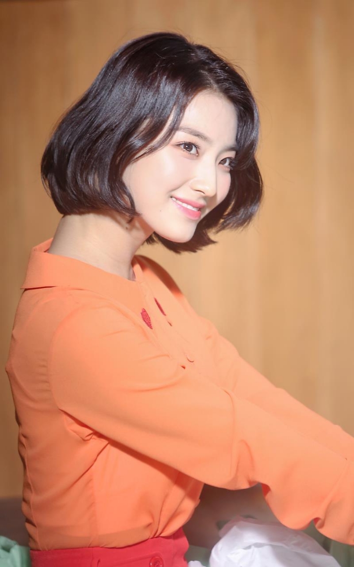 점점 멋있어지는(?) 프로미스나인 이새롬.jpgif | 인스티즈