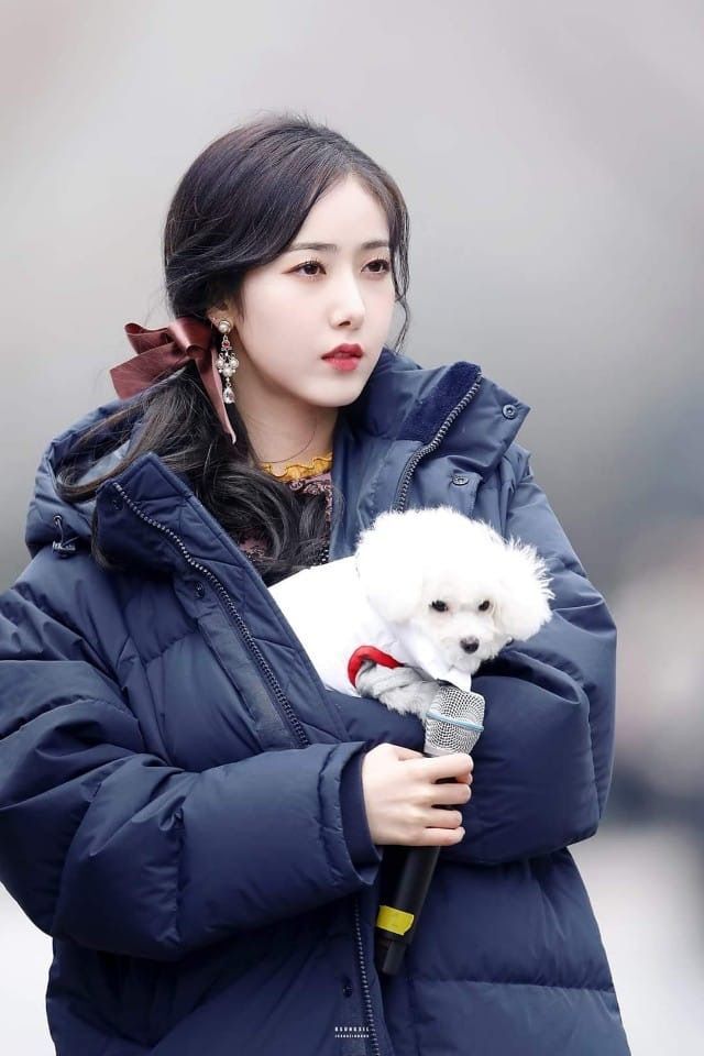 야심한 시간에 보니까 은근히 미인인 듯한 여자친구 신비.jpgif | 인스티즈