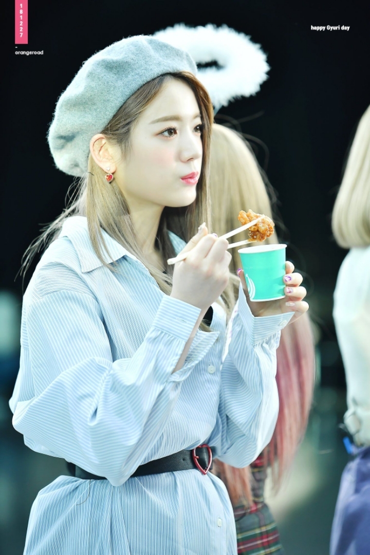 모두들 크리스마스에 이렇게 화알짝 웃으시란 의미로 장규리.jpgif | 인스티즈