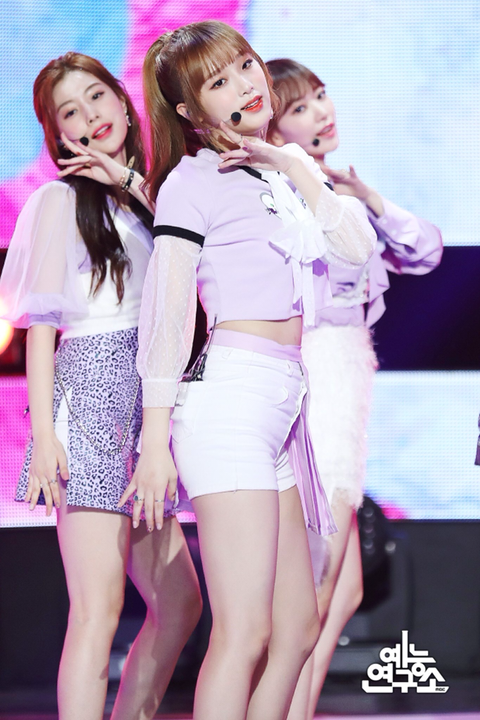 아이즈원) 여러분들은 보라색을 보면 무엇이 떠오르시나요? | 인스티즈