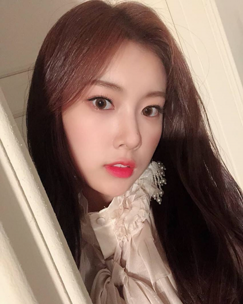 아이즈원) 팬들 기만하는 광배형 혜원day | 인스티즈