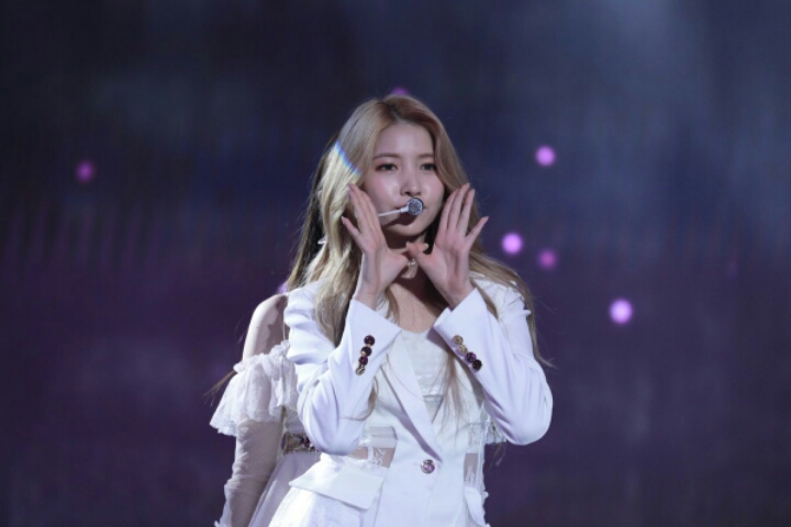 어제자 여자친구 mbc연기대상 시상&amp;축하공연.jpg | 인스티즈