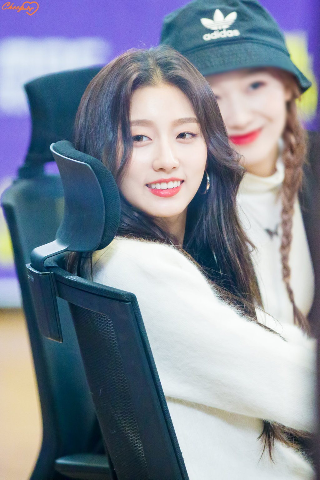 [러블리즈] 아이패드 살까 하는 생각이 들어서 예인이 | 인스티즈