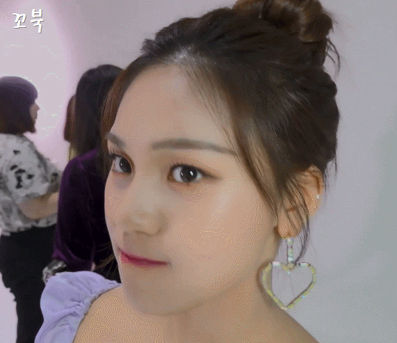 여자친구 엄지.jpgif | 인스티즈