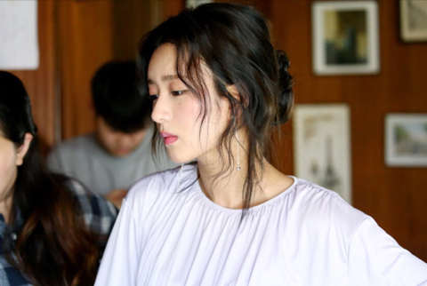 에이핑크 윤보미 vs 뽀미 상반된 이미지.jpgif | 인스티즈