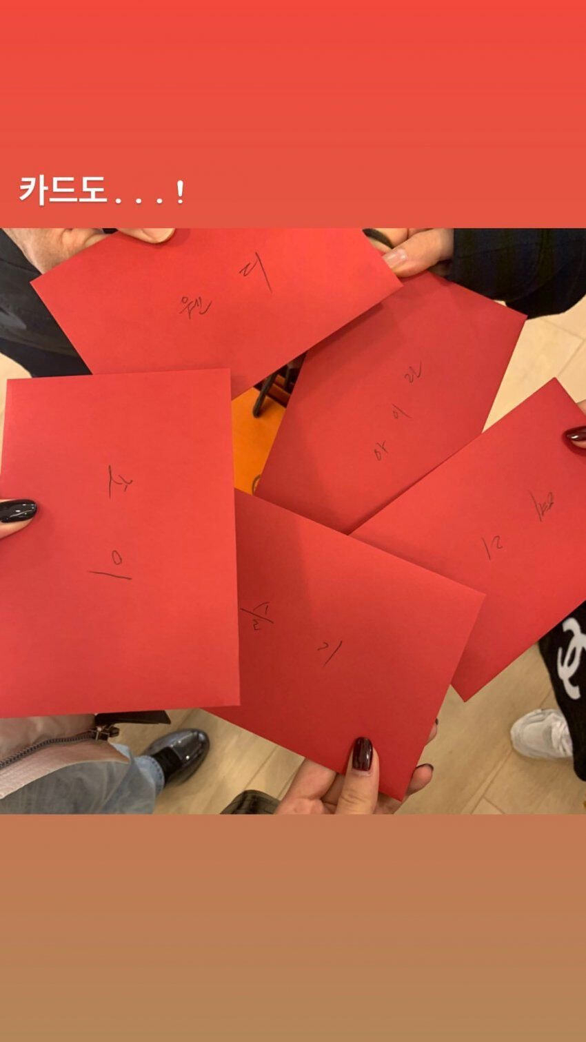 이수만한테 크리스마스 선물 받은 레드벨벳.jpg | 인스티즈