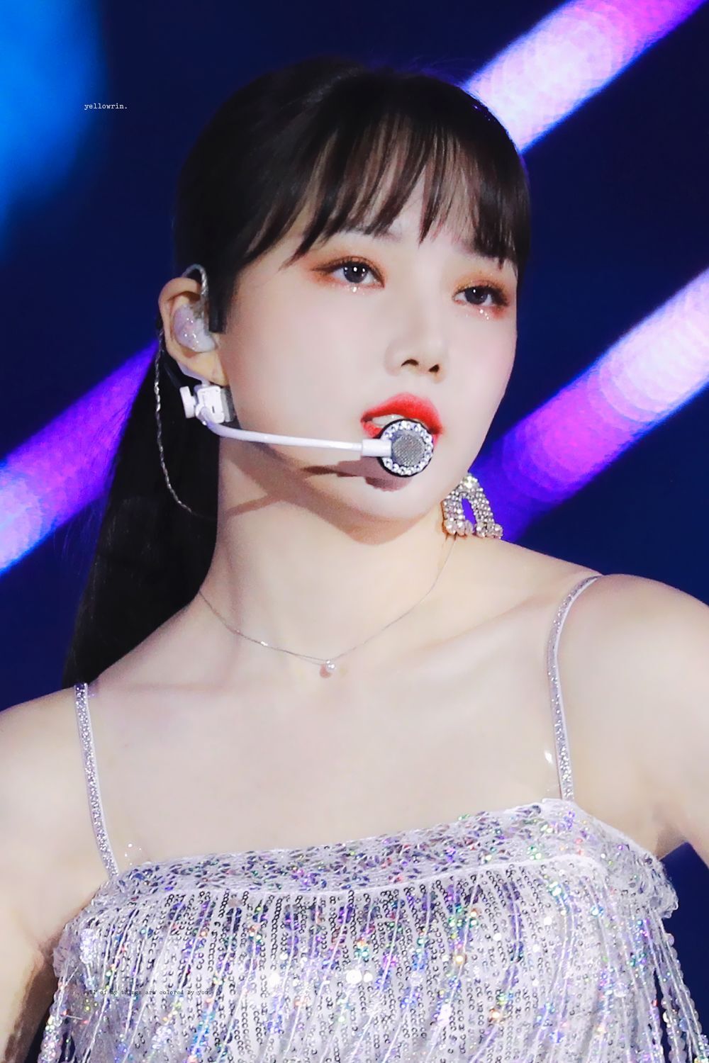 앞구르기 하고 보니까 은근히 미인인 듯한 여자친구 예린이.jpgif | 인스티즈