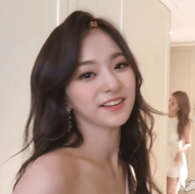 프로미스나인 AAA시상식 비하인드.GIF | 인스티즈