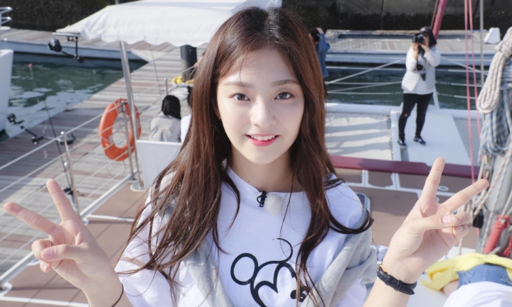 프로미스나인(fromis_9) 이나경과 함께 럽밤 되세요.jpgif | 인스티즈