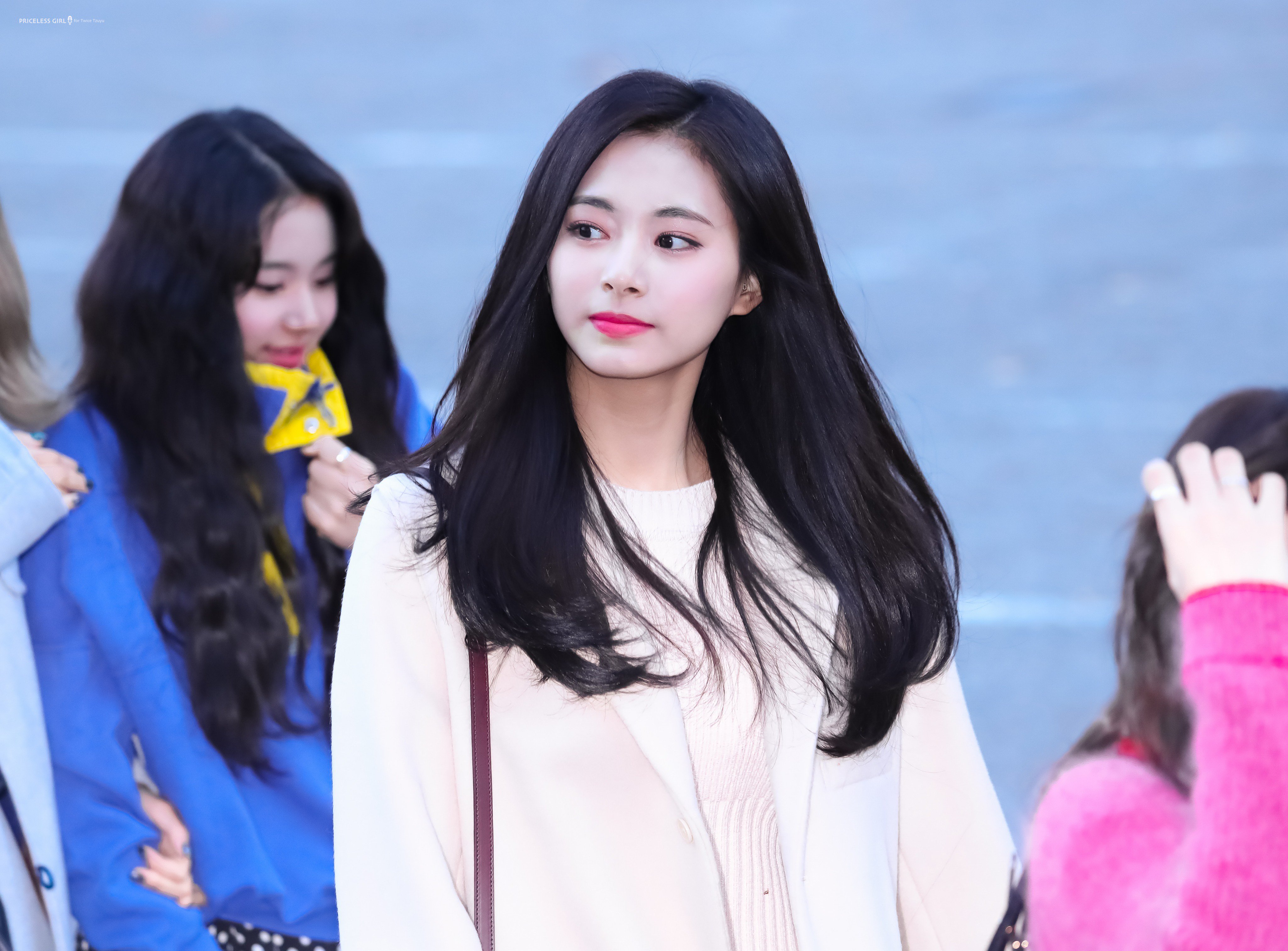 최근 트와이스 쯔뭉이 쯔위의 비주얼.jpgif | 인스티즈