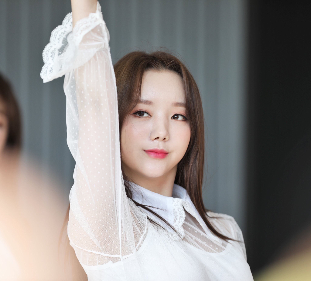 [러블리즈] 친구들이 회 먹으러 가자고 하길래 케이 | 인스티즈