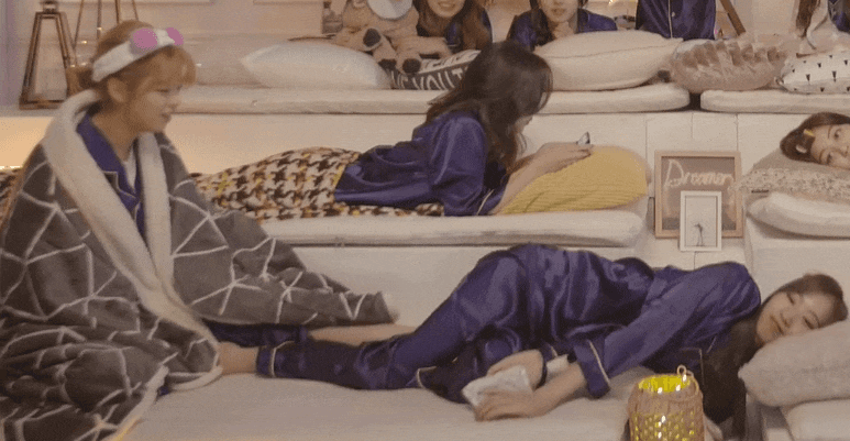 장난치는 정연.gif | 인스티즈