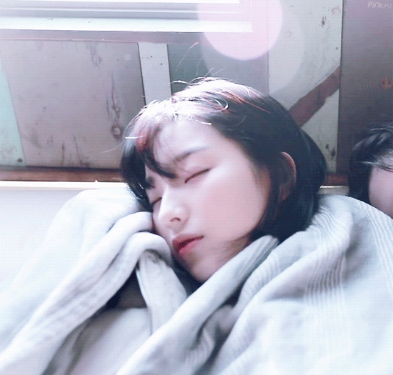 섹시카리스마 캐릭터로 착각하기 쉬운 연예인.jpgif | 인스티즈