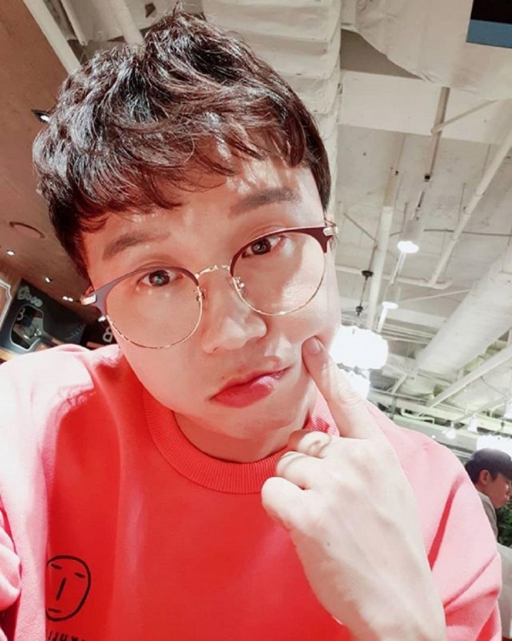 막 미친듯이 잘생기지는 않았는데 볼수록 매력있는 연예인 | 인스티즈