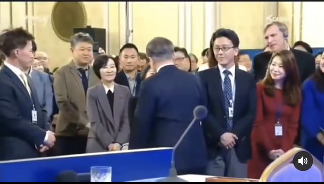 대통령 신년 기자회견 SBS기자 태도 수준 | 인스티즈