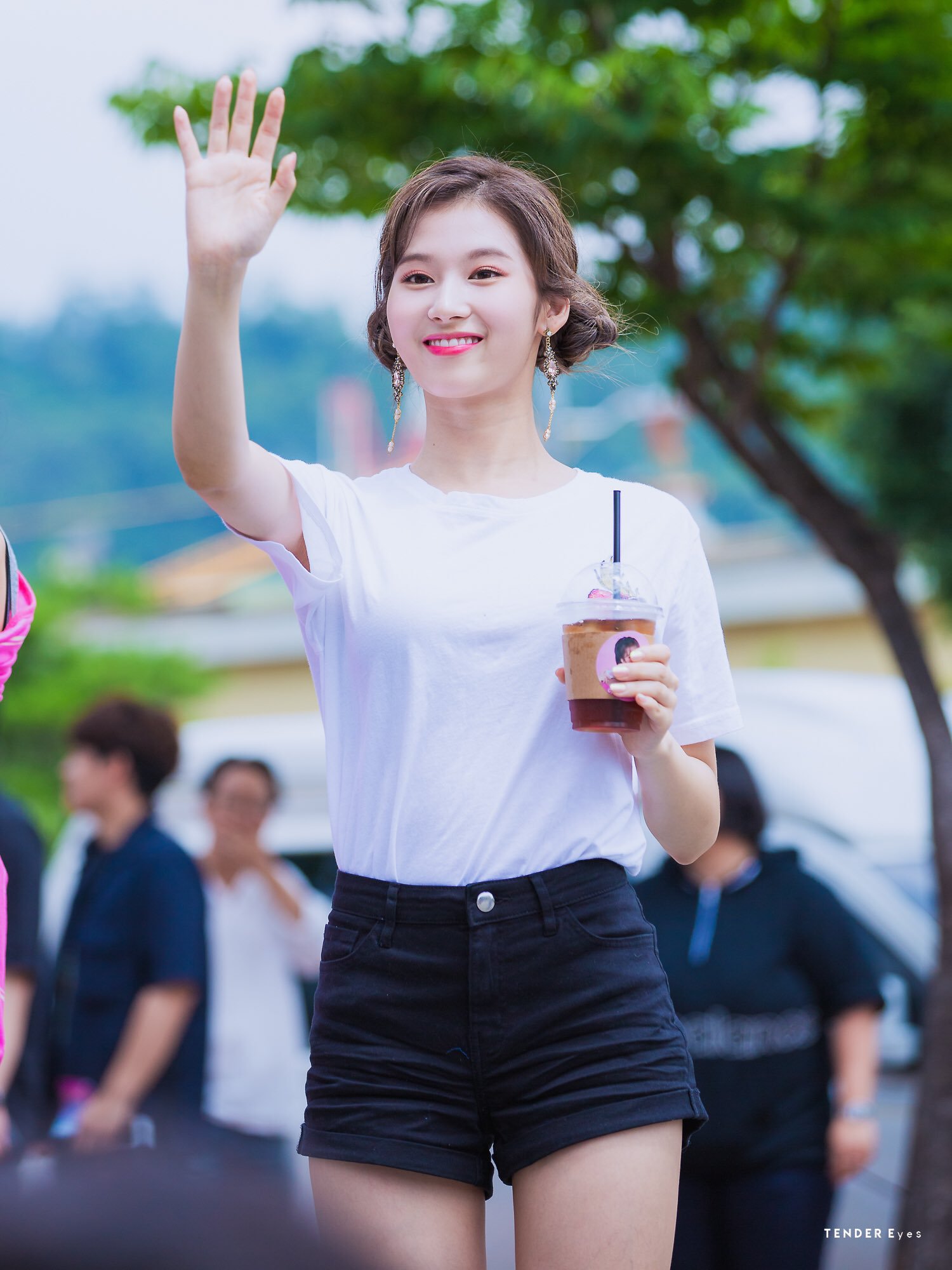오늘 생일을 맞은 트와이스 사나.jpg | 인스티즈