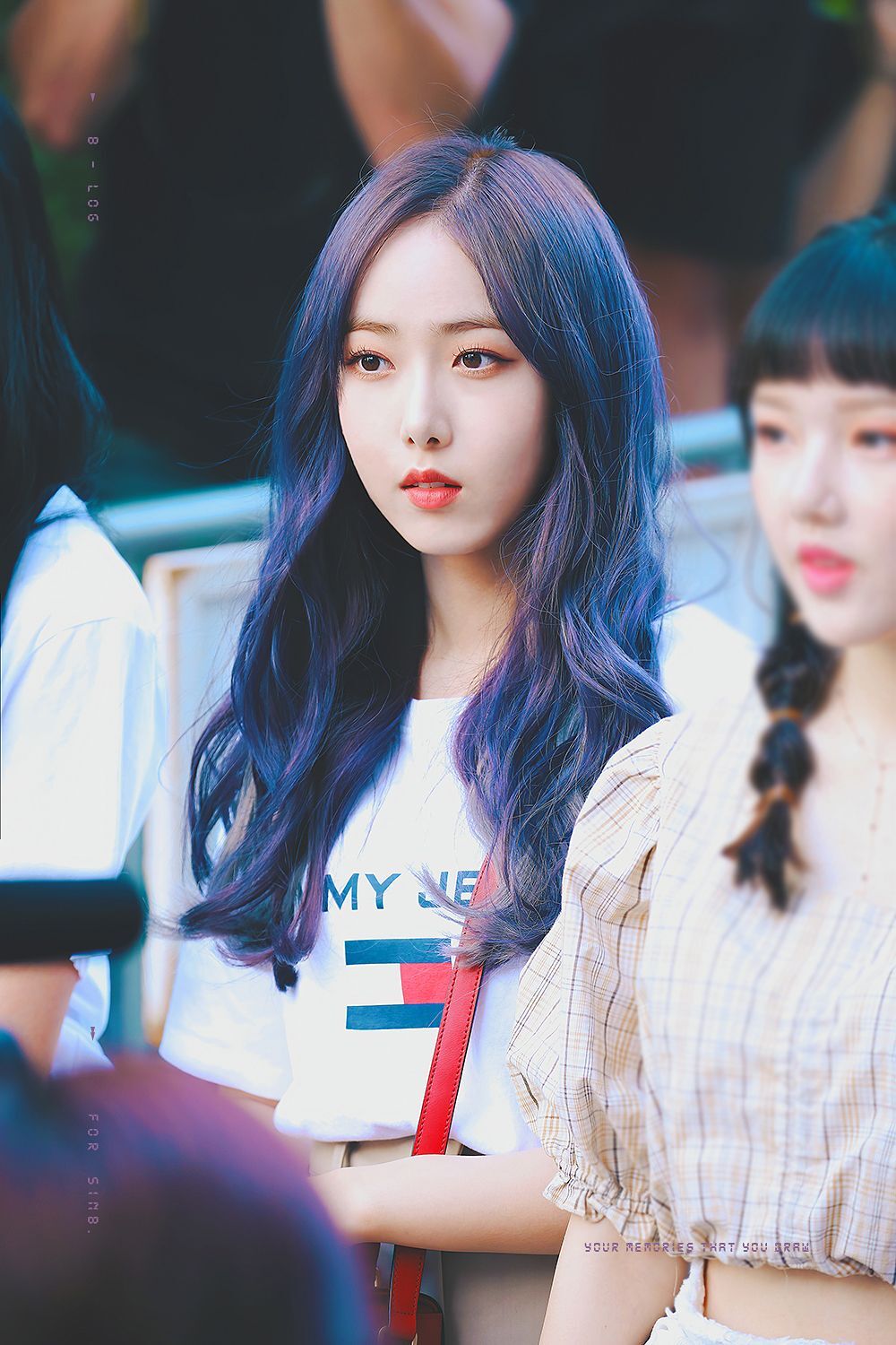 졸다가 보니까 은근히 미인인 듯한 여자친구 신비.jpgif | 인스티즈