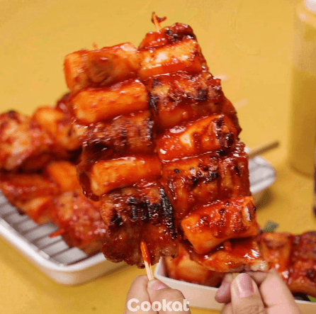 삼겹살 떡꼬치 제조 과정.gif | 인스티즈