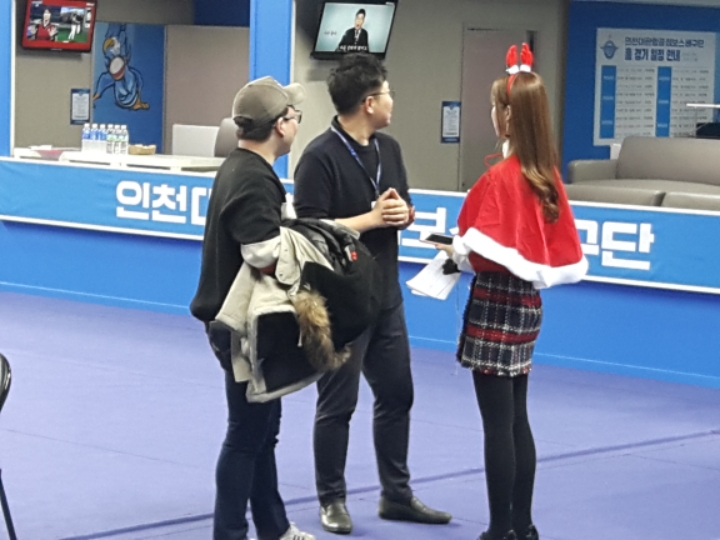 크리스마스 이브에 저를 보러갔습니다 | 인스티즈