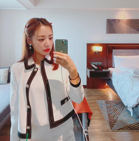 아이폰 11pro쓰는 에이핑크 남주.jpg | 인스티즈