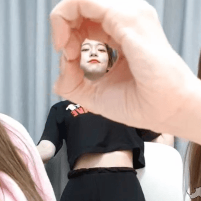 오늘자 프로미스나인 V앱 삐융즈.GIF | 인스티즈