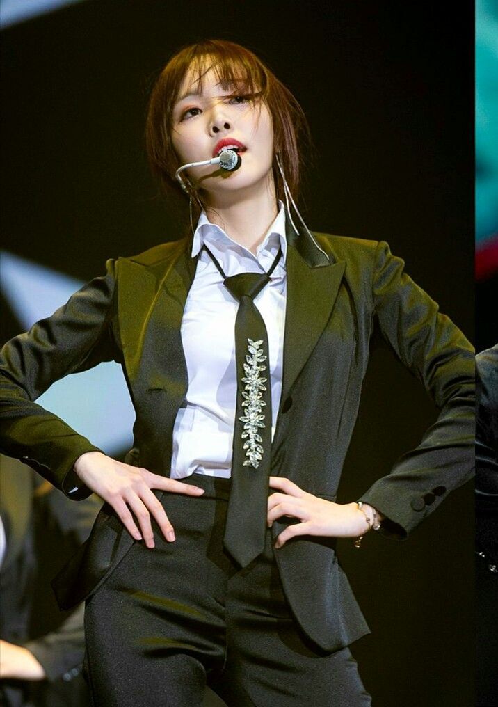 은근히 미모가 제법인 듯한 여자친구 유주.jpgif | 인스티즈