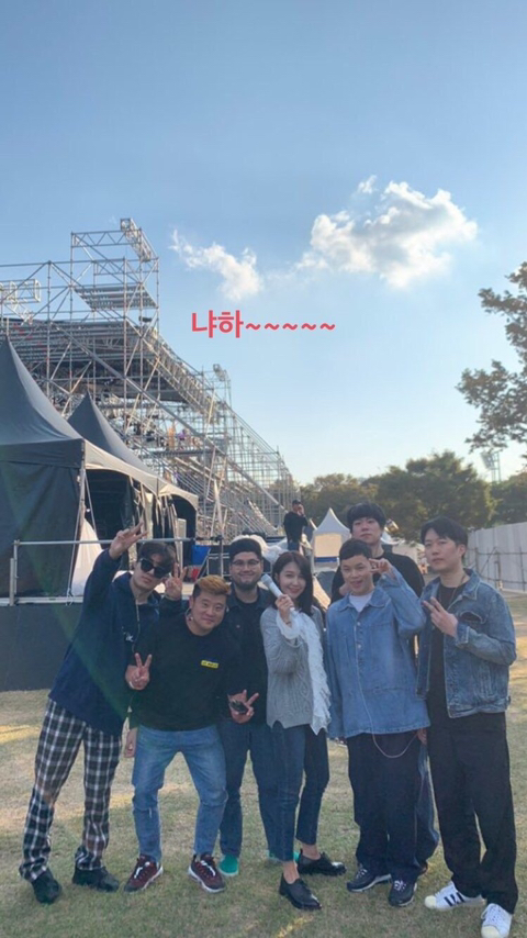 에이핑크 정은지 한테 밴드 마스터 자리 내준(?) 적재.jpg | 인스티즈