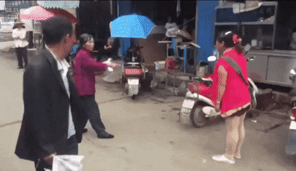 무림고수 아줌마들.gif | 인스티즈