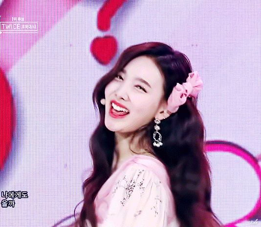 나연이 과즙상이란 말을 듣는 이유 gif | 인스티즈