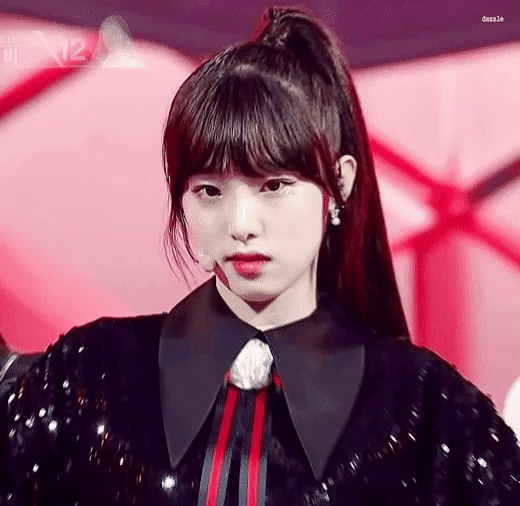 오리예나에서..최예나씨로 거의 돌아온듯 한 아이즈원 예나 움짤 | 인스티즈