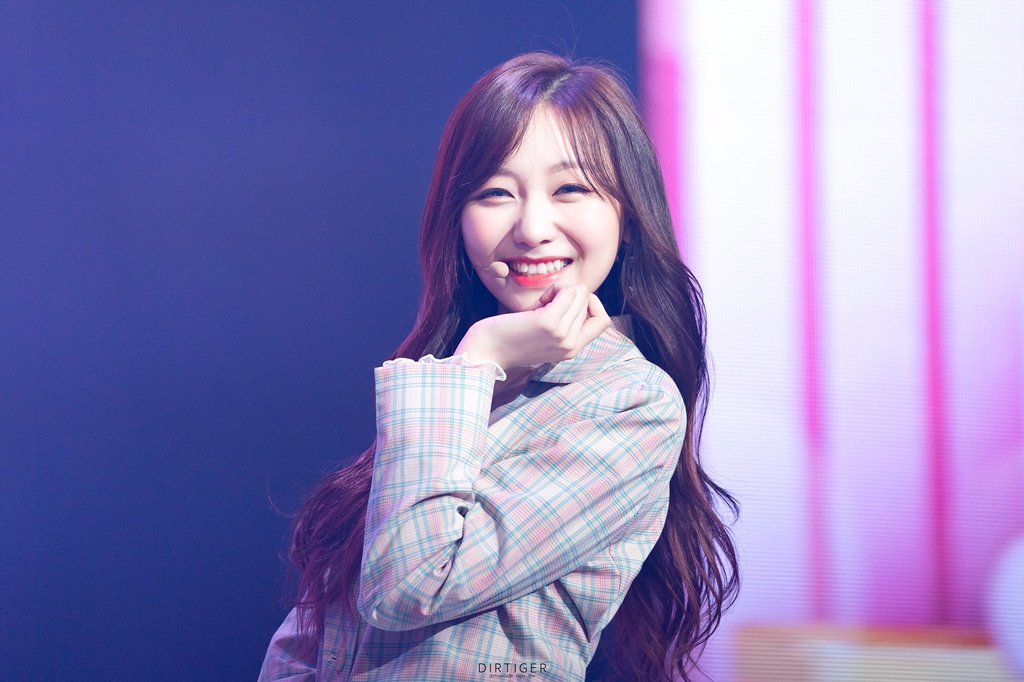 [러블리즈] 너무나도 고된 월요일을 보내고 있어서 수정이 | 인스티즈