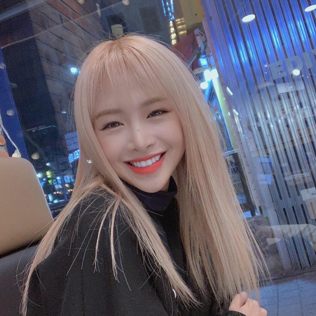 오늘자 에이프릴 김채원 인스타 | 인스티즈