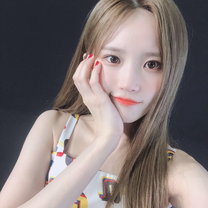 참 귀여운데 속은 단단해뵈는 여자 송하영.jpgif | 인스티즈