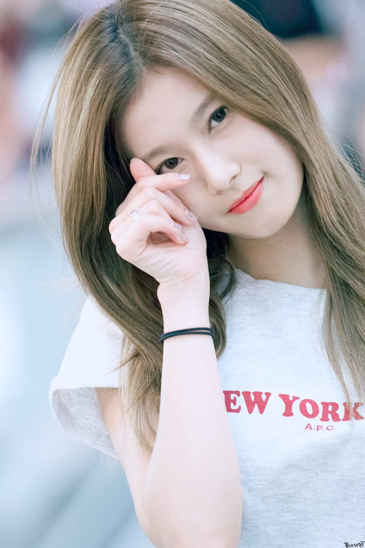 오늘 생일을 맞은 트와이스 사나.jpg | 인스티즈