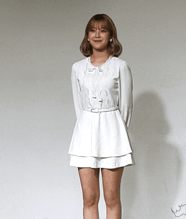 프로미스나인 소중히간직해 포토타임 지원 지선 지헌.GIF | 인스티즈