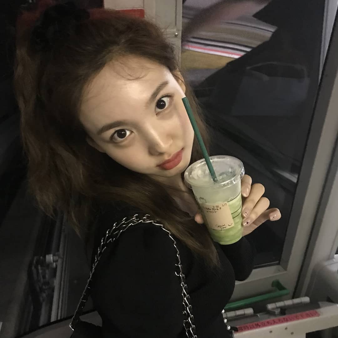 나연 생일 축하하는 트와이스 채영 인스타그램 | 인스티즈