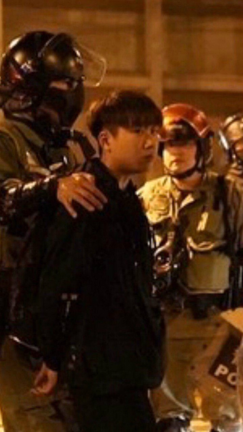 홍콩에서 공안에 체포된 폭도들이라는데..jpg | 인스티즈