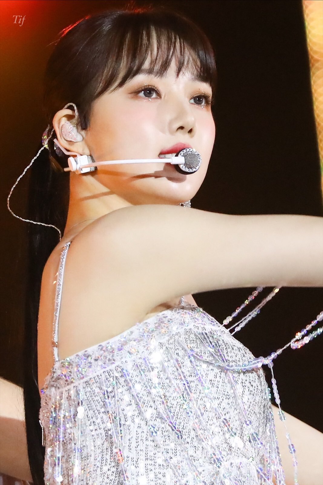 식사시간에 보니까 은근히 미인인 듯한 여자친구 예린이.jpgif | 인스티즈