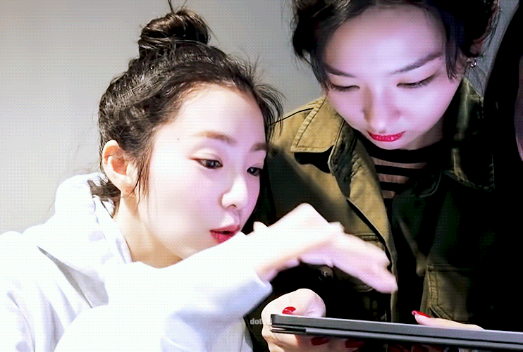 게임하다 깜놀하는 아이린.gif | 인스티즈