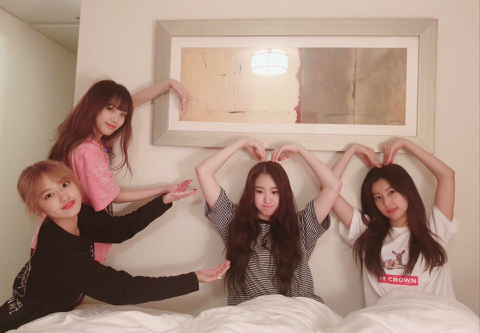 아이즈원 브이앱 포스트 - 위즈원 3000만큼 사랑해💕 | 인스티즈