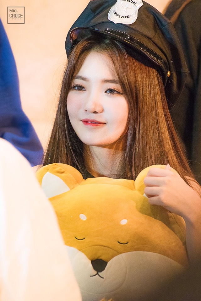 매력적인 눈빛 프로미스나인 노지선 | 인스티즈