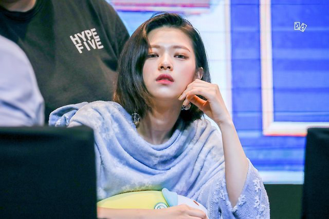 트와이스 정연 ㅎㅎ | 인스티즈