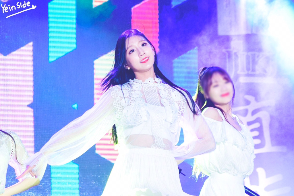 [러블리즈] 머리하러 갈 때가 된 것 같아서 예인이 | 인스티즈