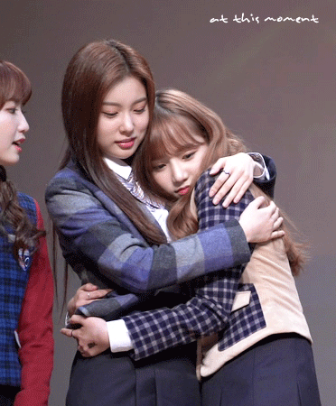 아이즈원) 조유리를 품고 히토미를 감싸다 | 인스티즈