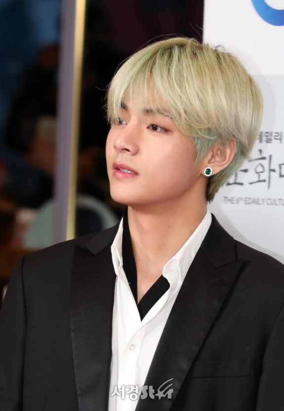 방탄소년단 뷔 무보정 기사사진 클라스 ㄷㄷㄷㄷ | 인스티즈