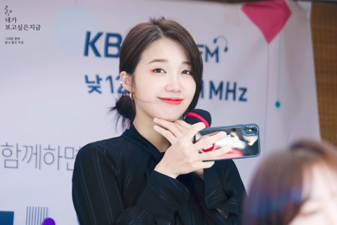 많은 팬들이 앞머리 있는 모습을 좋아하는 에이핑크 정은지.jpg | 인스티즈